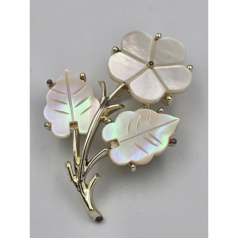 Vintage Coro Mother of Pearl Flower Leaf Brooch Pin Gold Tone Iridescent Shell
